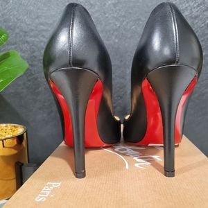 Sold! New christian louboutin Apostrophy pumps